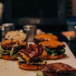 THE GREAT BURGER STAND - ベーコンチーズバーガー