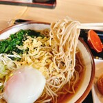 そばの神田 - 天かすがあっさりにコクを出してくれる！