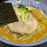 らぁめん 城ヶ崎 - とろみのある鶏白湯スープ♪