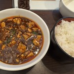 中国旬菜 茶馬燕 - 麻婆豆腐　ライス大盛