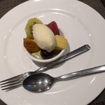 キャトルラパン - 抹茶ムース　バニラアイス　フルーツ