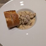 キャトルラパン - リードヴォーとキノコのフリカッセ