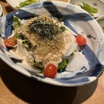 川目 - カリカリじゃこと大根サラダ