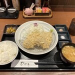 とんかつ ひびき - ランチ 肩ロースかつ