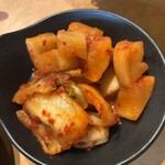 焼肉 ざんまい - キムチの盛り合わせ