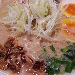 らーめん錦 - 2014/11 トロ玉らーめん・醤油/トピ～アップ１