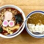みやご食堂 - 料理写真:中華そばとミニカレー(訪問時1000円、税込)