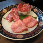 SATOブリアン - 厚切りタン塩、テート(ヒレ)、ハラミ