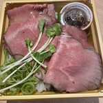 アートホテル 大阪ベイタワー - 国産牛使用　低温調理で柔らかく仕上げたローストビーフDON