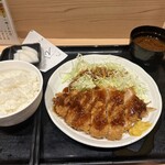とんかつ まるや - 料理写真: