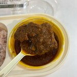 スパイスカレー モクロミ - 豚肉アップ