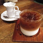 COFFEE HALL くぐつ草 - カフェロワイヤル　オーレグラッセ
