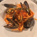 ローヌ - ムール貝ゴロゴロのパスタ