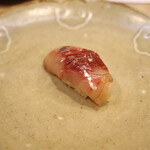 うを徳 - 鯵（握り）