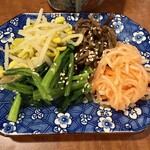 焼肉幸家 新宿御苑前店 - ナムル盛り合わせ