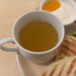 fruit cafe Saita!Saita! - パニーニランチのコンソメスープ