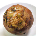 テコナ　ベーグルワークス - ふか　スパイスラムレーズンクリーム　270円