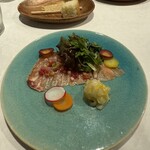 カステロ ヌォーボ - 2皿目
      真カジキのカルパッチョ。