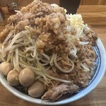自家製麺223 - 大ラーメン うずら卵(全マシ)