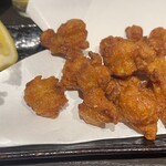 居酒屋 権兵衛 - 鶏ひざ軟骨の唐揚げ