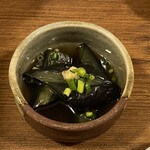 やきとり中山商店 - お通し（茄子の煮浸し）