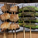 やきとり中山商店 - エリンギ豚巻き、ししとう