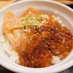なか卯 - 料理写真:サーモンいくら丼。