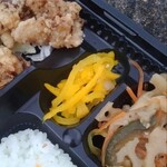 ハッピー弁当 - 
