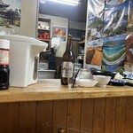 味菜 - 空いた皿はカウンターに片付ける