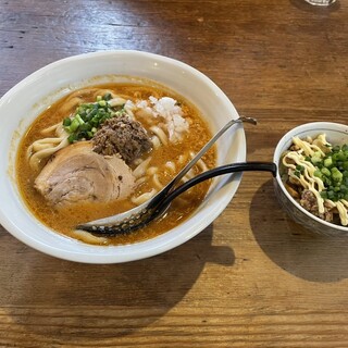 魚骨ラーメン 鈴木さん_0