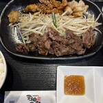 鉄板焼天神ホルモン 総本店 - 