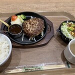 津の田ミート&カリー くずはモール店 - 