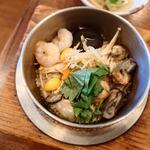 釜めし菜時記 さき亭 - 牡蠣五目釜めし