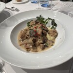 ブラッスリー ポール・ボキューズ ミュゼ - フリカッセ美味かったな～