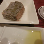 ラ メゾン ドゥ ラ ナチュール ゴウ - 黒ゴマパン