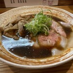 彩哲 - イベリコ豚中華そば