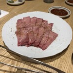 肉 希々 - 