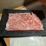 しゃぶしゃぶれたす - 黒毛和牛サーロインのしゃぶしゃぶ肉の2皿目です。