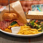 MAUNAKEA - スタンダードバーガープレートベーコントッピング