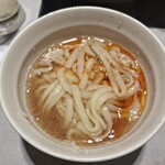 しゃぶしゃぶれたす - しゃぶしゃぶのスープで煮た稲庭うどんです。