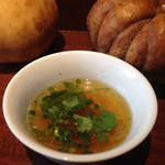 Sabai Sabai Thai - 人参とパクチーのスープ