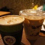 ホノルルコーヒー - カフェラテS 370円とアイスカフェラテS370円