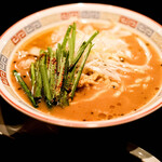 どさん子 - 料理写真:ホルモンラーメン