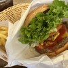 フレッシュネスバーガー 新宿3丁目店