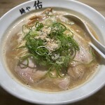 麺や佑 - 鶏×魚×豚らーめん
980円