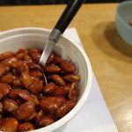 サンデーベイクショップ - 回されてきたナッツ