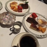 ロウリーズ・ザ・プライムリブ - 