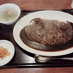 肉食堂 最後にカツ。 - 