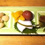 郷土料理 大衆割烹 ほづみ亭 - 漬物盛り合わせ