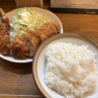 口コミ一覧 : 王ろじ （おうろじ） - 新宿三丁目/とんかつ [食べログ]